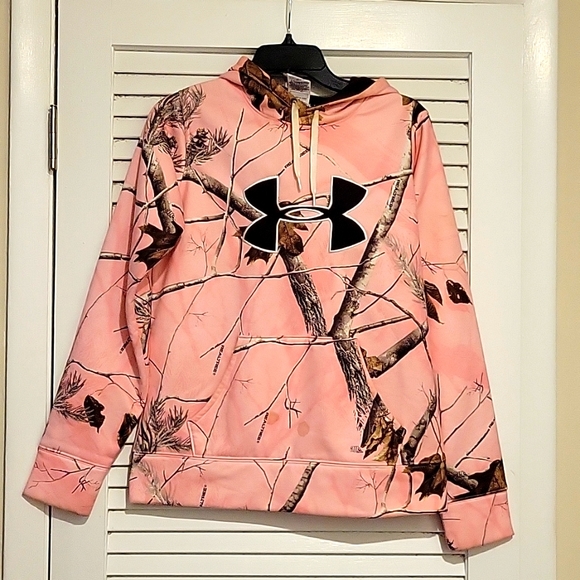 NWOT Pink camo Under Armour Real Tree collab hoodie size Dmall - Picture 1 of 4